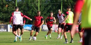 Sylvinho fton për herë të parë mesfushorin që po dhuron spektakël me 15 gola