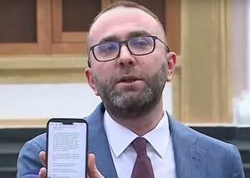 FOTO/ “Ngatërroi grup në WhatsApp”, Bardhi nxjerr mesazhin e Ballës: Ishte skenar…