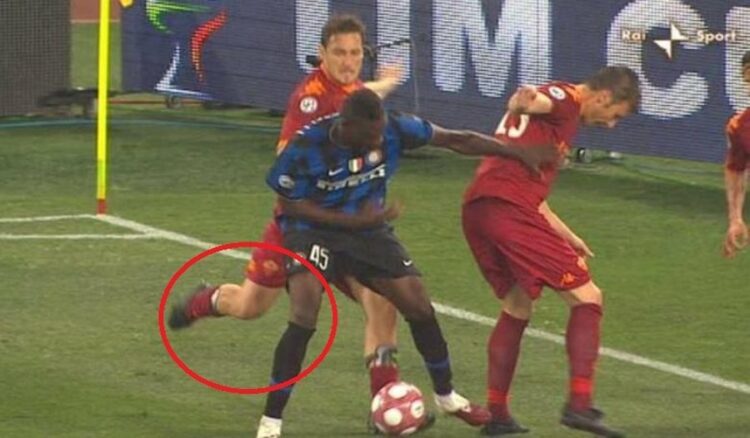 15 vjet më pas, Totti zbulon pse e goditi Balotelli-n