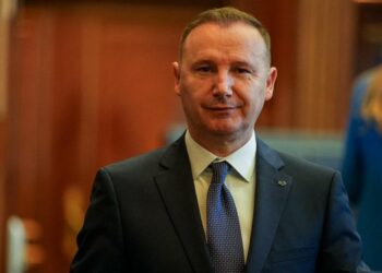 Deputeti i LDK në Kosovë godet me grusht një qytetar: Më provokoi