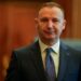 Deputeti i LDK në Kosovë godet me grusht një qytetar: Më provokoi