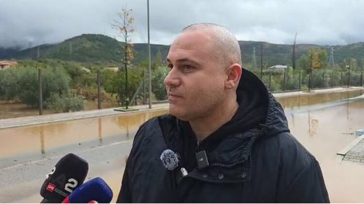 “100 shtëpi me prezencë uji në Vaun e Dejës”, kryebashkiaku: Situata shumë e rëndë