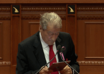 Berisha në Kuvend: Dumani është bërë avokati i vjedhjeve