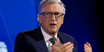 Bill Gates: Bota po fokusohet gabim, uria dhe sëmundjet janë kërcënimet më të mëdha