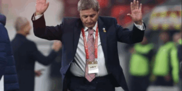 Humbja ndaj Shqipërisë, jep dorëheqjen trajneri i Serbisë