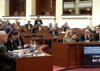 Kuvendi miraton ngritjen e komisioneve për reformën zgjedhore dhe territoriale
