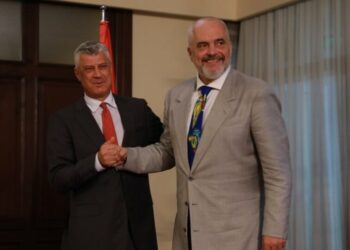 Edi Rama: Tifozë të budallakisë patriotike po trajtojnë Hashimin si armik