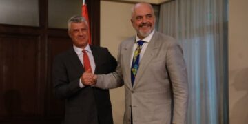 Edi Rama: Tifozë të budallakisë patriotike po trajtojnë Hashimin si armik