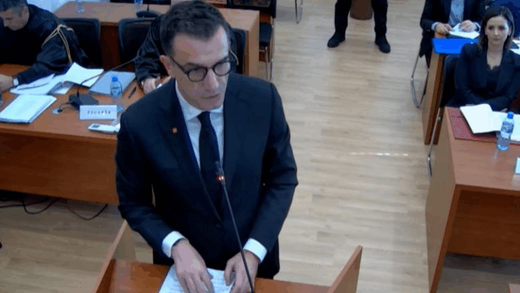 Veliaj: Më rrëmbyen nga zyra pa asnjë shkelje, unë jam kryetar i bashkisë së Tiranës