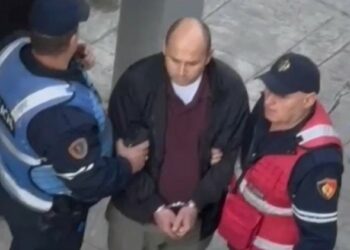Detaje nga vrasja me thikë në Tiranë, autori: Kuzhinieri më bullizonte