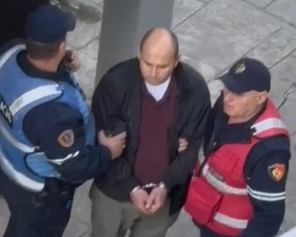 Detaje nga vrasja me thikë në Tiranë, autori: Kuzhinieri më bullizonte