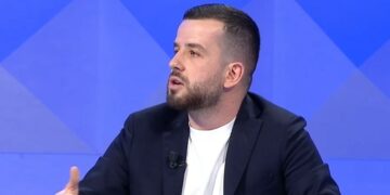 Vrasja në Berat, gazetari: Autori i dënuar më parë për vrasje, i shpëtoi drejtësisë