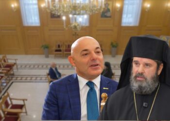 Opinion/ Kryepeshkopi i Shqipërisë, jeta dhe si zgjodhi të bëhej prift–22 Tetor 2025