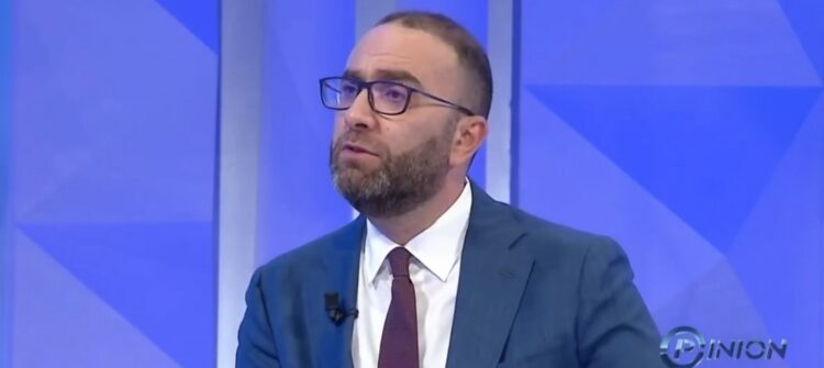 Pse PD kërkon shkarkimin e Begajt? Bardhi: Ka shkelur Kushtetutën shtatë herë