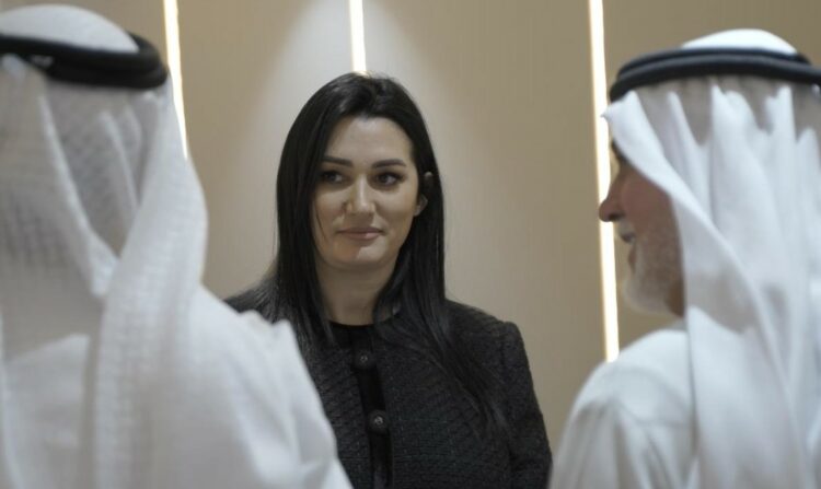 Shqiptarja që po hap dyert e investimeve në Emiratet e Bashkuara