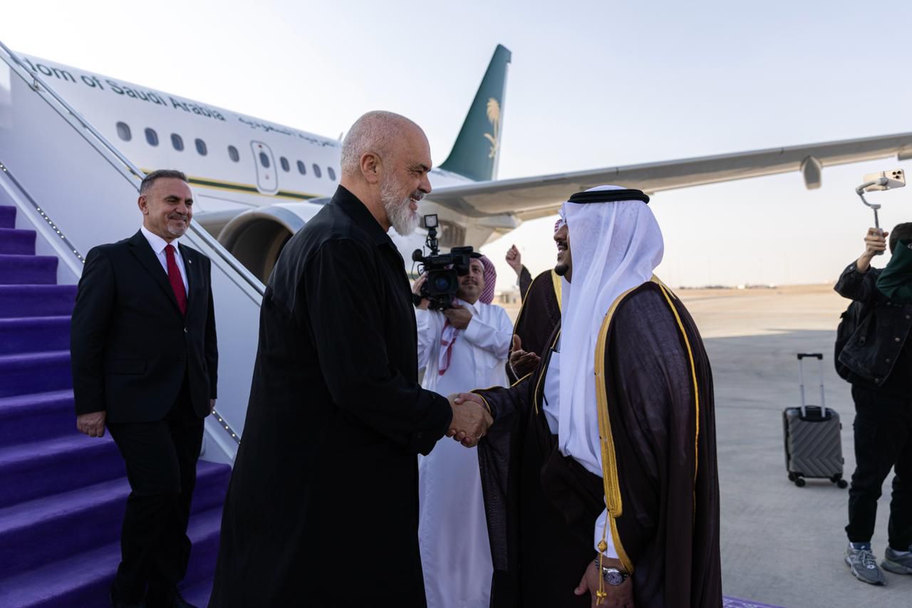 Rama në Riad, pritet nga Princi i Arabisë Saudite