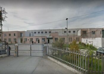 Kontroll i befasishëm në burgun e Durrësit, gjenden 5 celularë iPhone