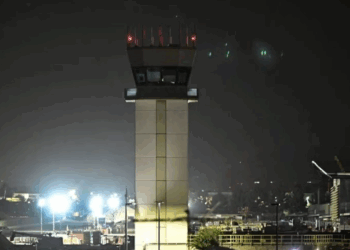 Mbyllja e qeverisë, mungesa e kontrollorëve shkakton vonesa në aeroportet e SHBA