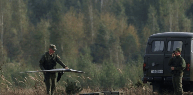 Si po i rrëzon Bjellorusia dronët rusë