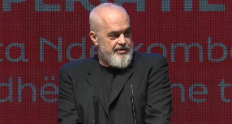 Raporti i OECB për arsimin, Rama: Mësuesit sot s’i lëviz njeri nga vendi i punës