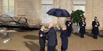 Rama në Paris/ Kryeministri darkë zyrtare me Macron në Pallatin Elize