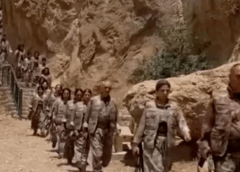 Militantët kurdë të PKK-së njoftojnë tërheqjen nga Turqia