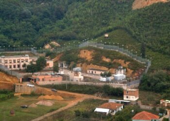 Mbyllet burgu i Bënçës,, rreth 100 punonjës mbeten pa punë