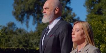 Mbledhja mes qeverive Shqipëri-Itali, Rama pritet me ceremoni nga Meloni