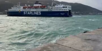 Moti i keq/Pezullohet lundrimi i anijeve të peshkimit,shtyhet udhëtimi i tragetit…