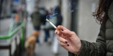 Çdo cigare të “vjedh” 20 minuta jetë, Italia peticion kundër pirjes së duhanit