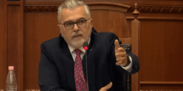 Gogu replikë me Berishën: Zotëria i 21 janarit ka diskriminuar duke vrarë njerëz