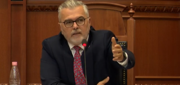 Gogu replikë me Berishën: Zotëria i 21 janarit ka diskriminuar duke vrarë njerëz