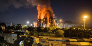 Zjarri në Hong Kong, rëndohet bilanci i viktimave