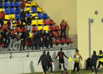 Kuqezinjtë kalojnë në avantazh ndaj Andorrës