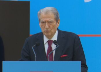 SPAK i dorëzon zyrtarisht Berishës urdhër-thirrjen për “21 Janarin”