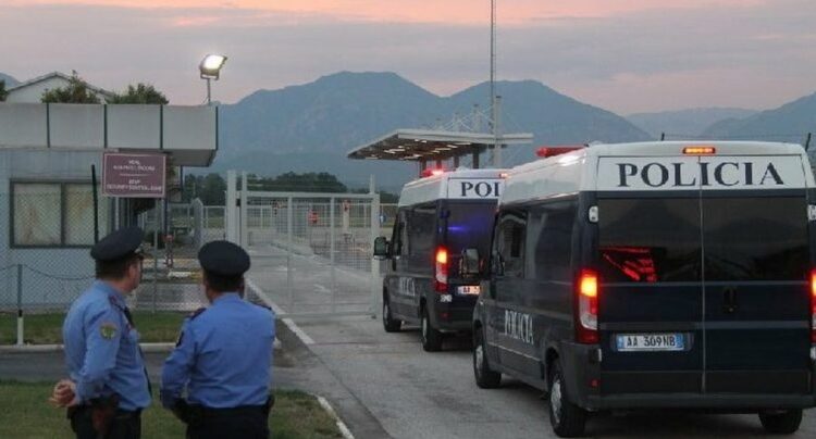 Operacion blic pas atentatit në Rinas, kapen armë në Fushë-Krujë