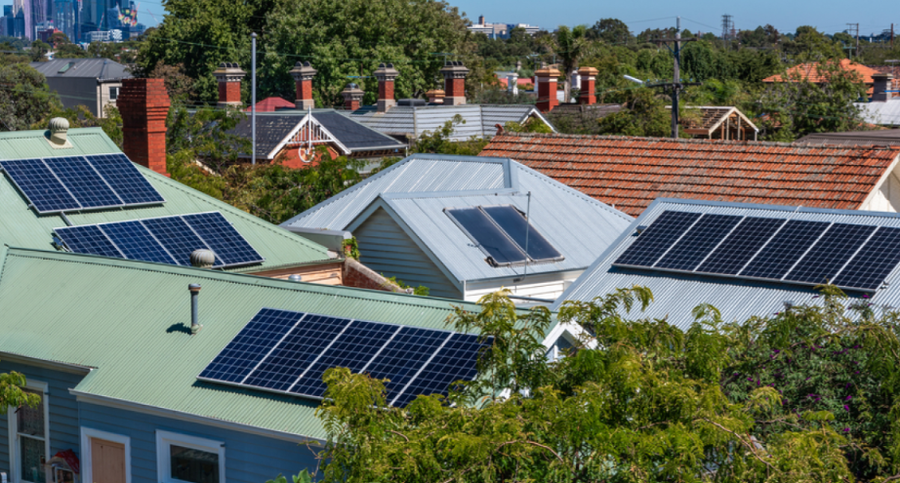 Australi/Tre orë energji diellore falas në ditë për miliona konsumatorë