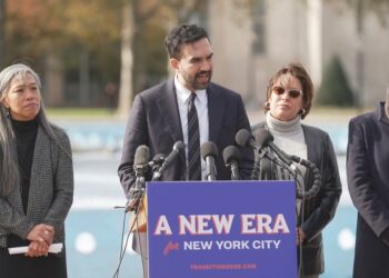 “Po i lë njerëzit pa bukë”, kryebashkiaku i Nju Jorkut sfidon hapur Trump