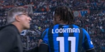 VIDEO/ Skena të turpshme në Champions, trajneri sherr me lojtarin