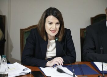 3 vrasje në një ditë, ministrja: Nuk janë mafioze, ngjarje të pashmangshme