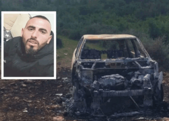 U prangos dhe u dogj në makinë, trupi i gjetur i përket shqiptarit nga Tepelena