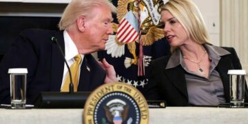 Trump do të urdhërojë hetime mbi lidhjet e Epstein me ish-presidentin Clinton