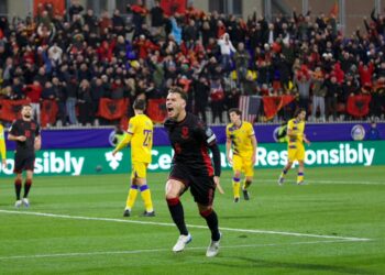 Shqipëri-Angli/ Policia zbulon planin e masave, ja rrugët që bllokohen