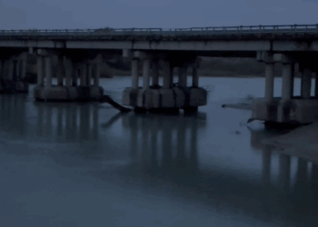 Lumi Vjosa rrezikon të dalë nga shtrati, Bashkia e Vlorës përforcon argjinaturën