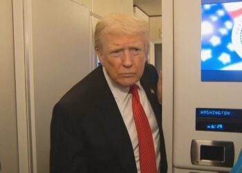 Dosja Epstein/ Trump: Firmosa projektligjin, do zbulohen lidhjet me demokratët