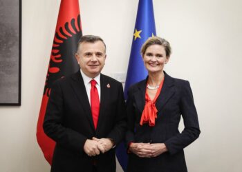 VanHorn takohet me Ballën dhe Bardhin, çfarë diskutuan