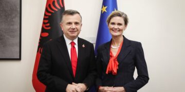 VanHorn takohet me Ballën dhe Bardhin, çfarë diskutuan