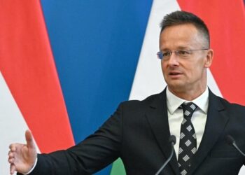 Hungaria do të furnizojë Serbinë me naftë