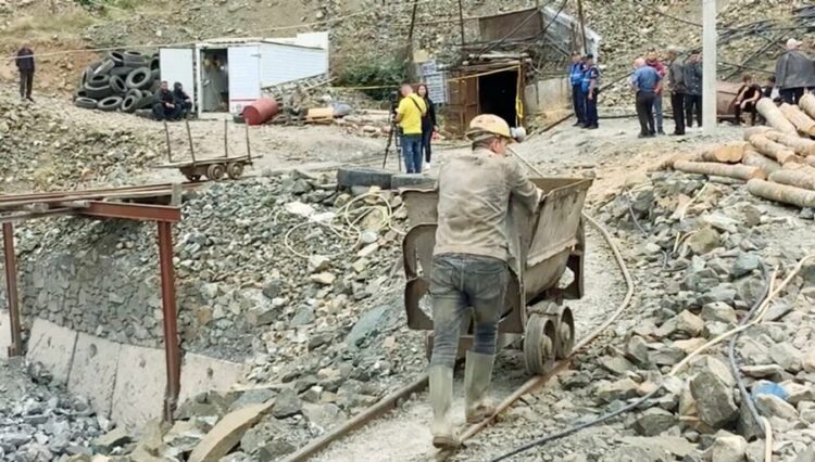 Aksident në minierën e Martaneshit, humb jetën administratori