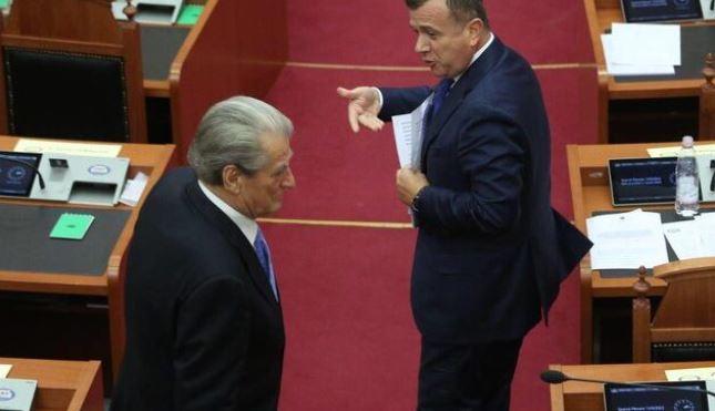 PS kërkon përjashtimin e Berishës nga parlamenti, PD kërkon dënimin e Ballës